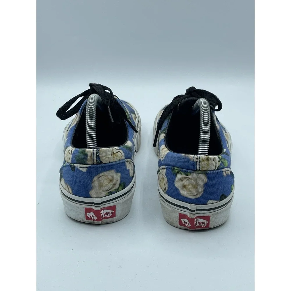 Vans era romantic